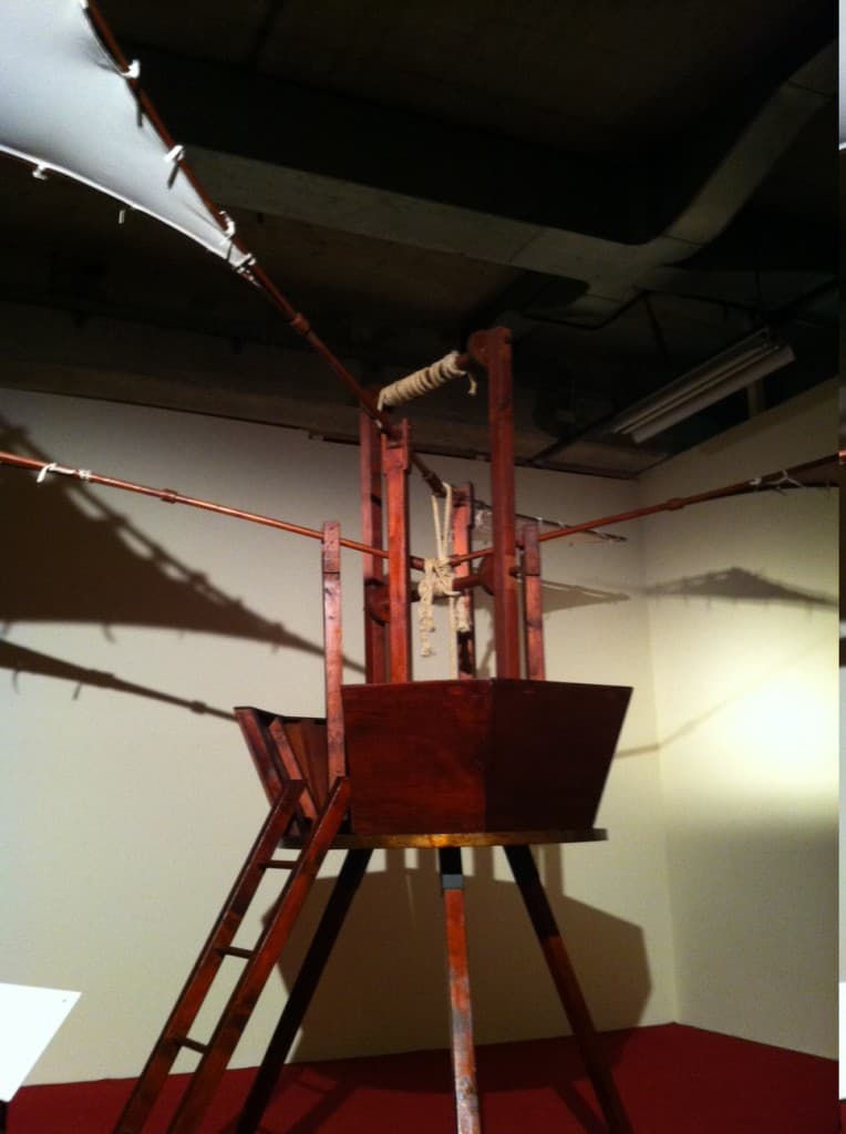 Da Vinci's wing flappy vertical takeoff machine. Da Vinci's wing flappy vertical takeoff machine.