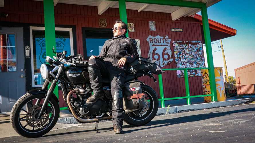 Swizec looking cool at a gas station turned Route 66 museum