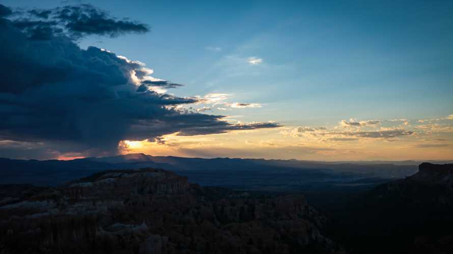 The sunrise in Bryce Canyon was magnificent