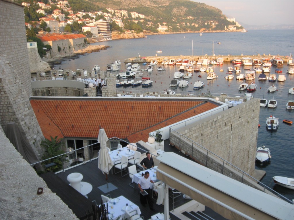 Want a romantic dinner? Dubrovnik is your man