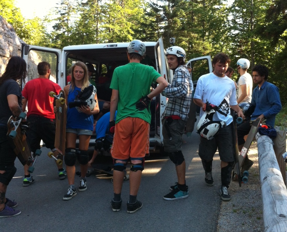 20 people+gear can fit in the shuttle